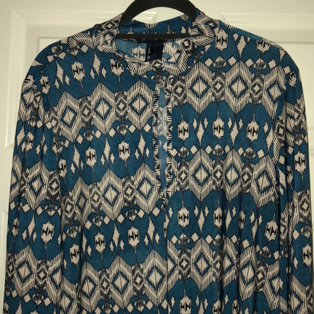 Cute patterned dress!